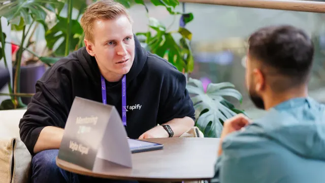 Marian Kamenistak in a 1:1 mentoring session.