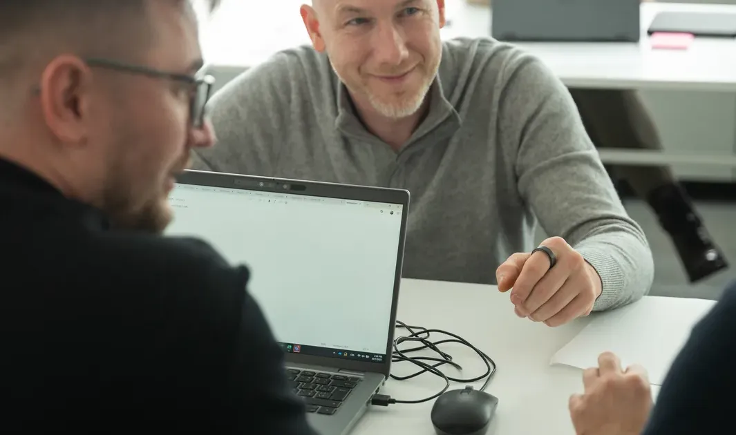 Marian Kamenistak přednáší na akci o engineering leadershipu.
